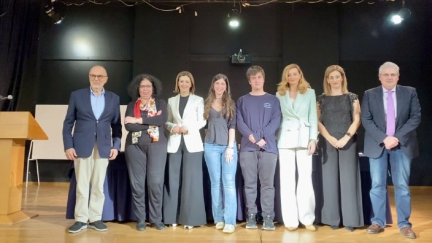 Ειρήνη Αγαπηδάκη: Δεν πρέπει να αφήνουμε να μας κερδίζει η ψηφιακή πραγματικότητα ούτε να μας καθορίζουν τα like