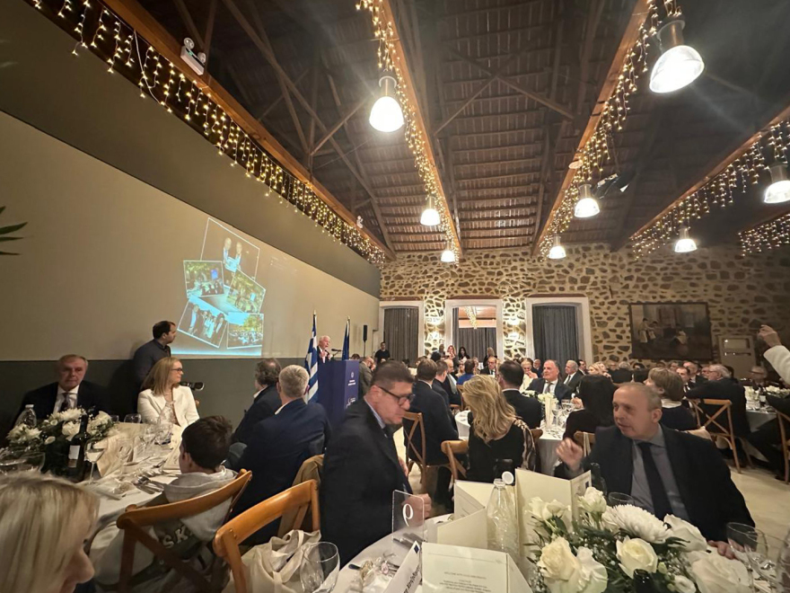 Μουτζούρης σε πρεσβευτές της Ε.Ε.:  «Όχι άλλοι παράνομοι μετανάστες στα νησιά του Βορείου Αιγαίου»