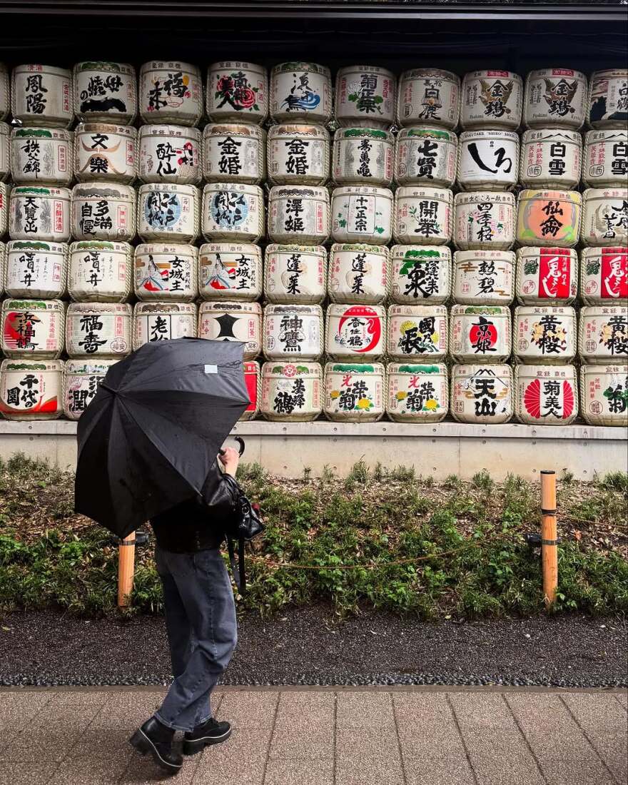 Η Αλεσάντρα Αμπρόσιο ταξίδεψε στο Τόκιο - Η γυμνή φωτογραφία μέσα στο τζακούζι