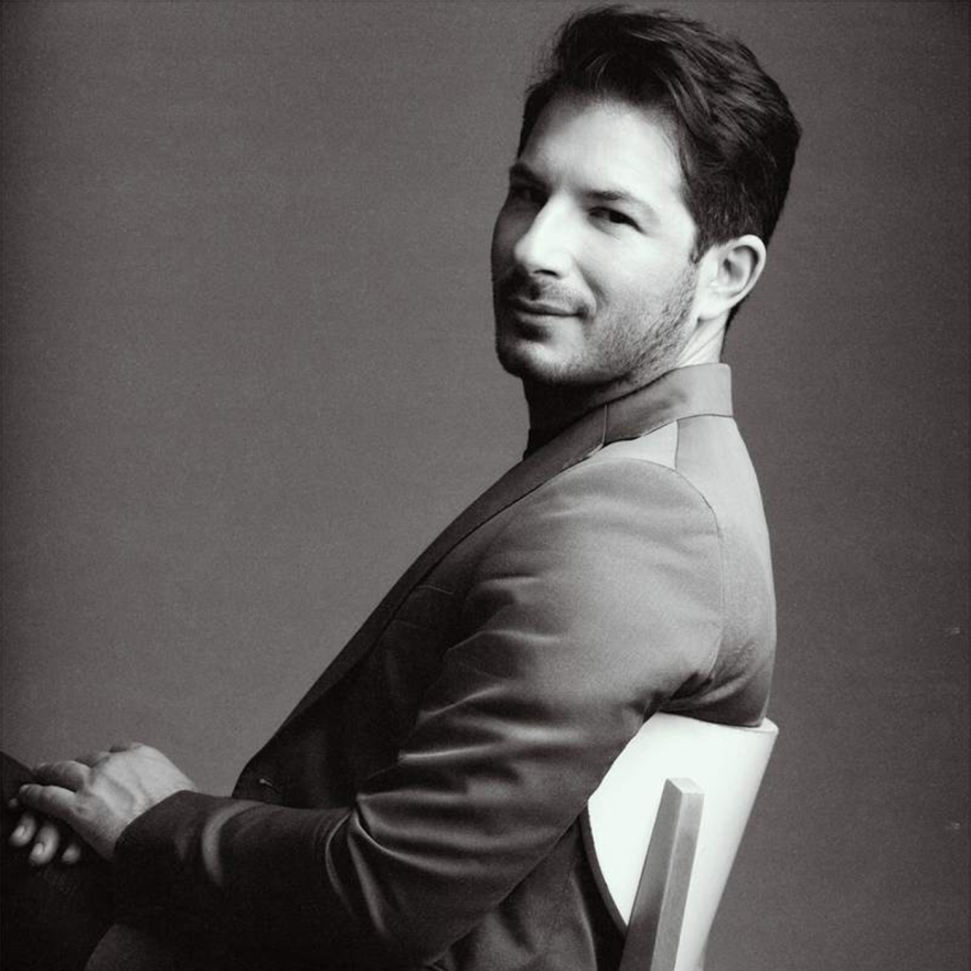 Ο Γιώργος Περρής ζωντανά στο Θέατρο Παλλάς