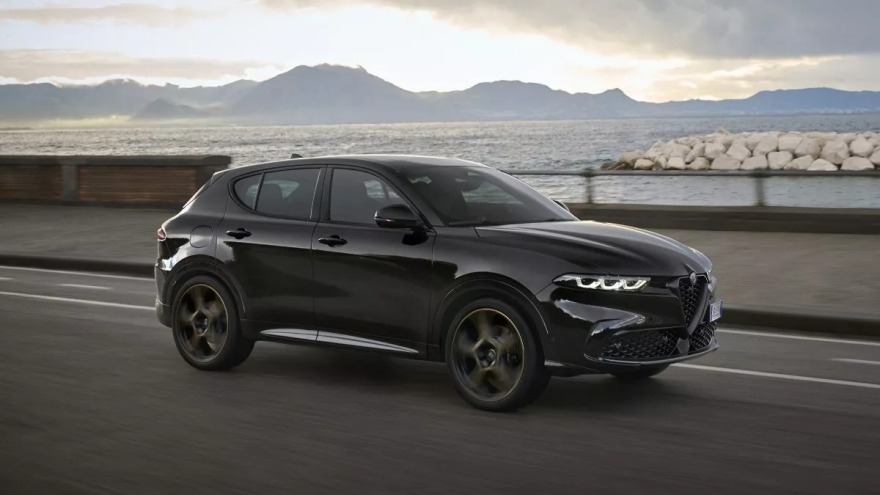 Η Stellantis αναζητά στρατηγική για τις Alfa Romeo και Maserati 