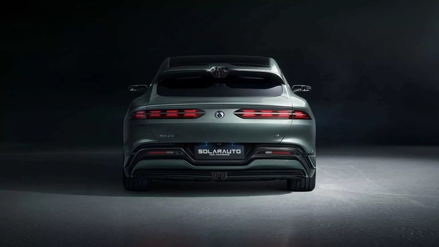 H BYD φέρνει και την Denza στην Ευρώπη