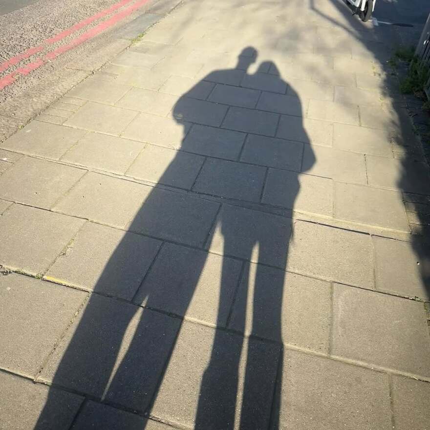 Ντούα Λίπα: Τα νέα στιγμιότυπα στο Instagram με τον αρραβωνιαστικό της