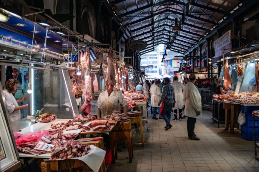 Οδηγίες για ασφαλές πασχαλινό τραπέζι, συστάσεις για αγορά, αποθήκευση και σωστό χειρισμό τροφίμων
