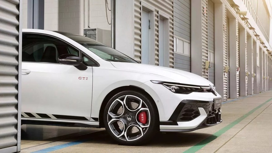 Επετειακή έκδοση του VW Golf GTI