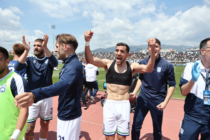 Πάρτι στα αποδυτήρια και στο πούλμαν μετά το διπλό ανόδου της Κηφισιάς στην Καλαμάτα - Βίντεο, φωτογραφίες 