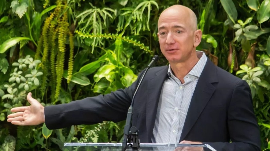 Επιστολή δημοσιογράφων στον Μπέζος για τα σενάρια μαζικών απολύσεων ξένων ανταποκριτών από την Washington Post