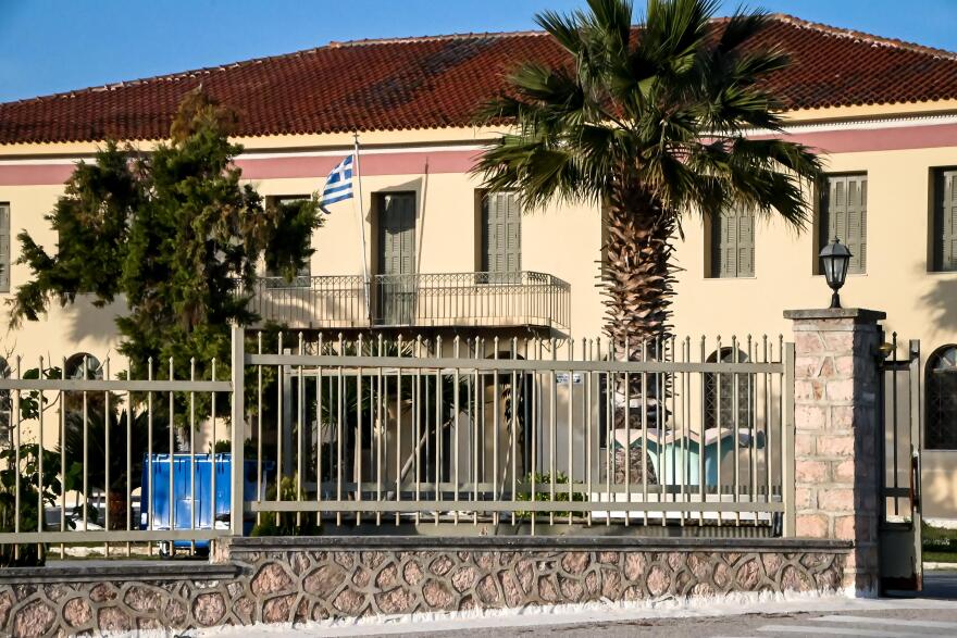 Συμπλοκή κρατουμένων με τέσσερις τραυματίες στις αγροτικές φυλακές Τίρυνθας - Δείτε βίντεο και φωτογραφίες