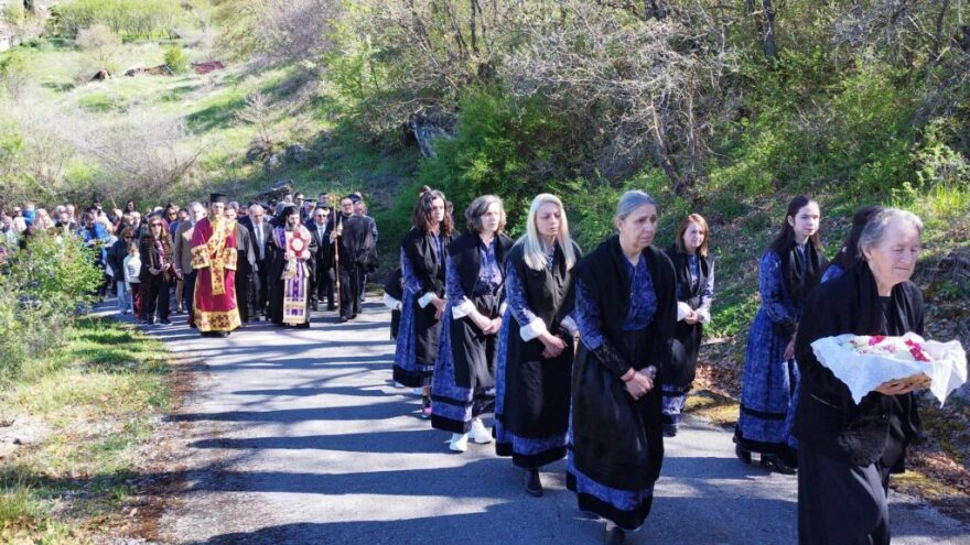 Η Αναπαράσταση της Αποκαθήλωσης του Εσταυρωμένου στο Δρυόβουνο στην Κοζάνη