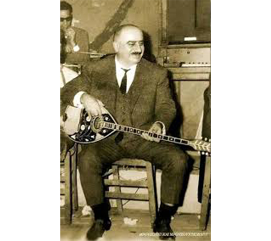 Τσαουσάκης, Ζαγοραίος, Μιχαλόπουλος: Τρεις αξέχαστοι λαϊκοί τραγουδιστές «παλαιάς κοπής» - Η ζωή τους και τα τραγούδια που τους έκαναν αθάνατους