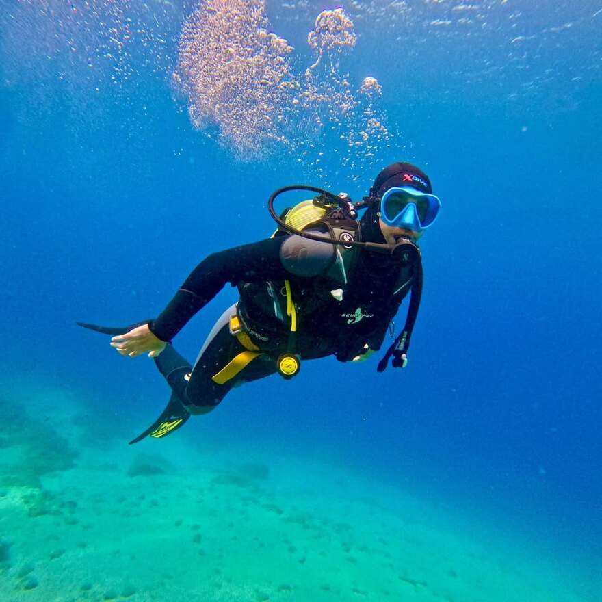 Ντορέττα Παπαδημητρίου - Γιώργος Γεροντιδάκης: Οι φωτογραφίες από τις κοινές διακοπές τους στην Αίγινα