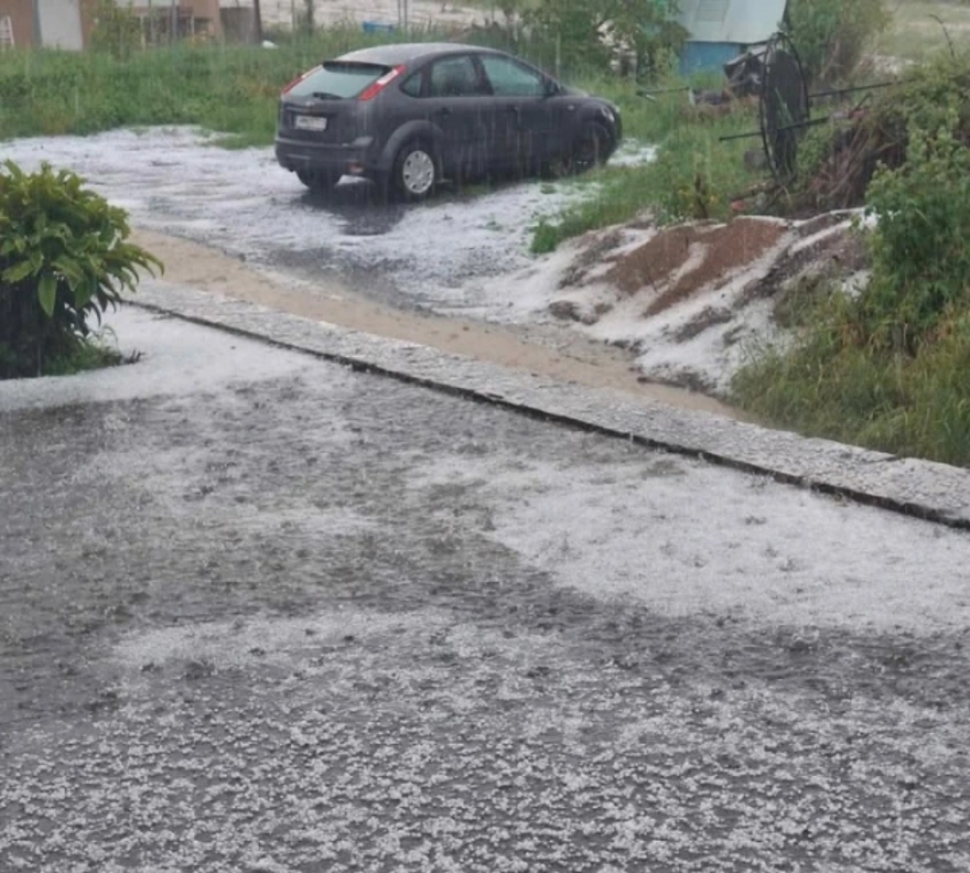 Κακοκαιρία στο Ηράκλειο: Έντονη βροχή και χαλάζι έπληξαν πολλές περιοχές του νομού - Δείτε βίντεο και φωτογραφίες