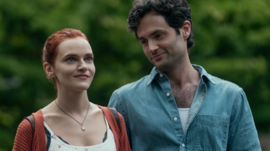 You: Πώς ένα θρίλερ ψυχολογικής εμμονής έγινε παγκόσμιο τηλεοπτικό φαινόμενο