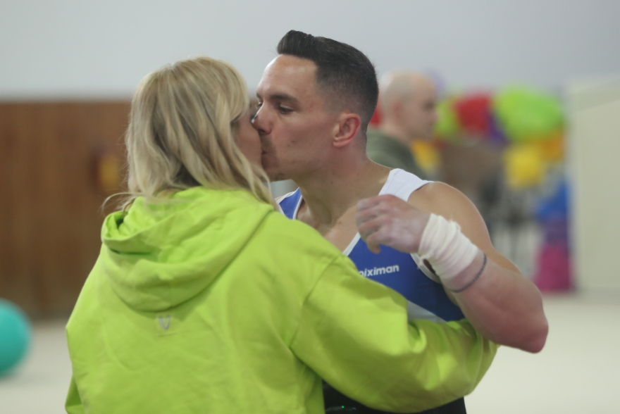 Επέστρεψε μετά από οχτώ χρόνια στο πανελλήνιο πρωτάθλημα και κρέμασε στο στήθος του το χρυσό ο Πετρούνιας - Φωτογραφίες 