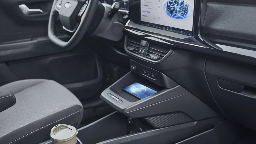 Πιο προσιτό το ηλεκτρικό Ford E-Transit Courier