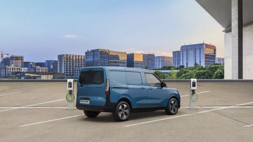 Πιο προσιτό το ηλεκτρικό Ford E-Transit Courier