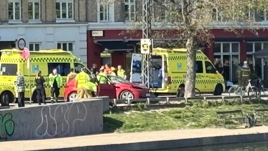 Ηλικιωμένος έπεσε με αυτοκίνητο πάνω σε πλήθος στη Κοπεγχάγη - 11 τραυματίες, τρεις σε κρίσιμη κατάσταση