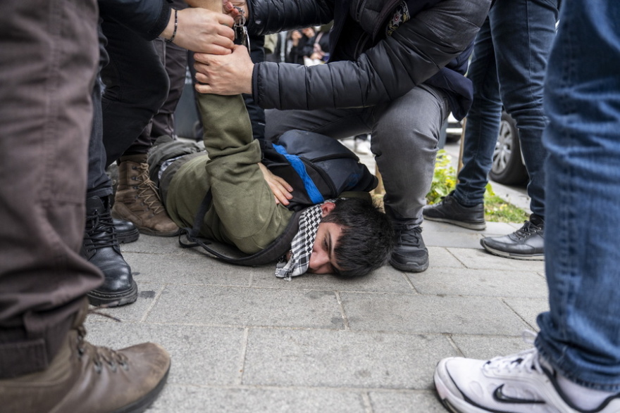 Κωνσταντινούπολη: Πάνω από 52.000 αστυνομικοί βγήκαν στους δρόμους για την Πρωτομαγιά - Εκατοντάδες συλλήψεις