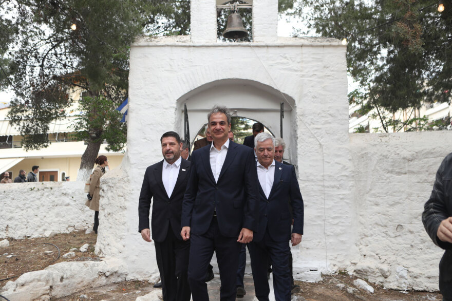 In Peania Mitsotakis: Watch the Divine Liturgy and Liturgy of the Image of St. Athanasius - See photos