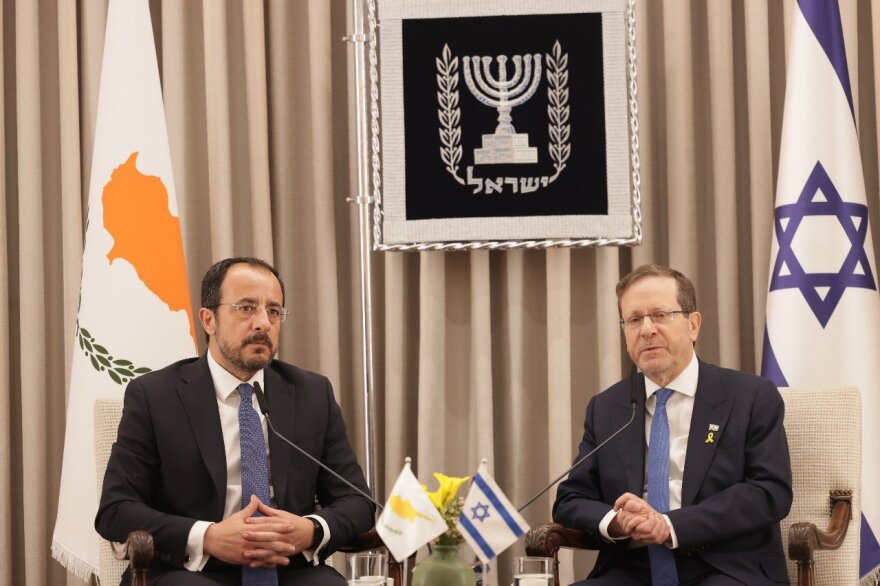 Christodoulides saw Hertzog
