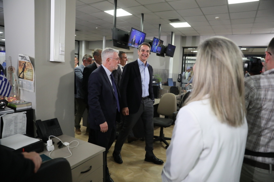 Visiting Mitsotakis in Radio: Step by step we build ERT which Greek citizens want