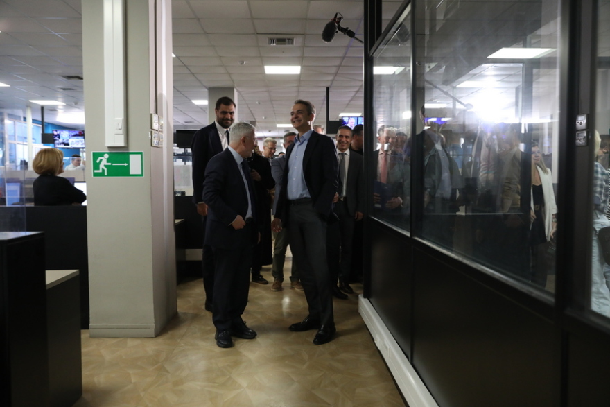 Visiting Mitsotakis in Radio: Step by step we build ERT which Greek citizens want
