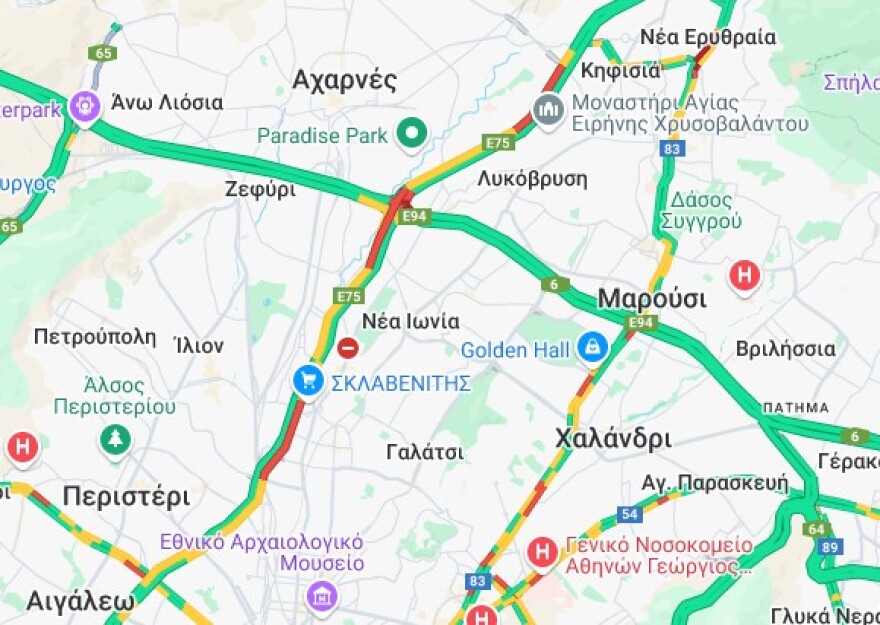 Στο «κόκκινο» η κίνηση στην κάθοδο του Κηφισού μετά από σύγκρουση οχημάτων