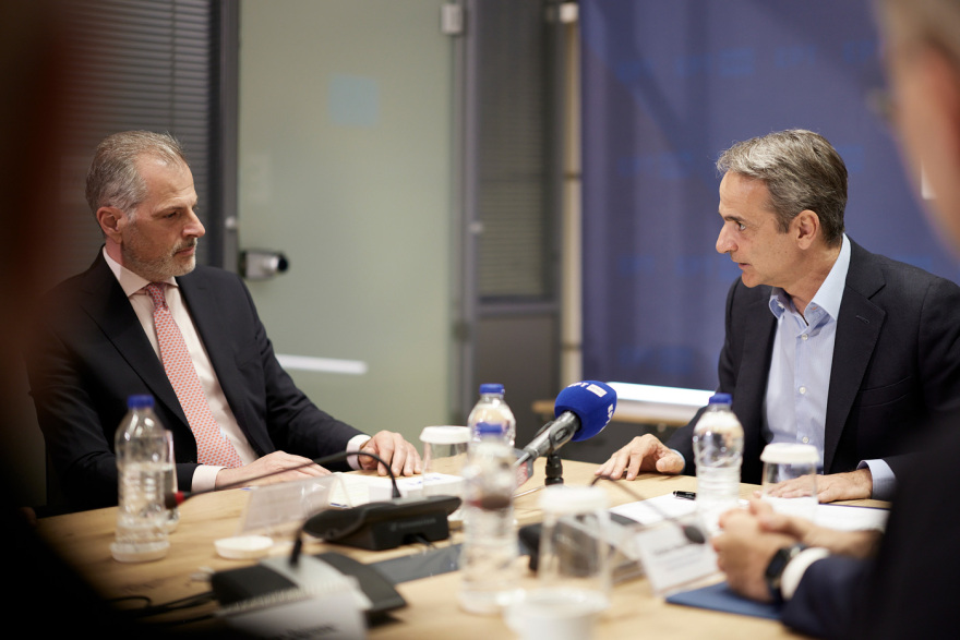 Visiting Mitsotakis in Radio: Step by step we build ERT which Greek citizens want