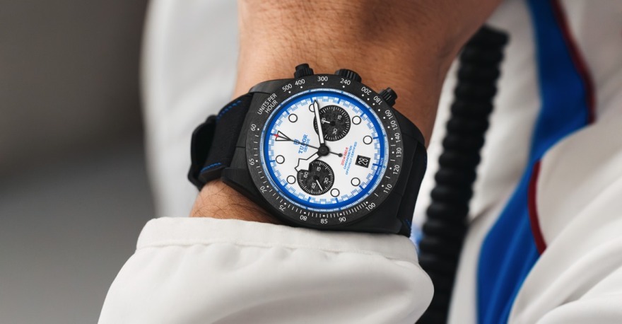 tudor_np25_blackbaychrono_carbon25_2