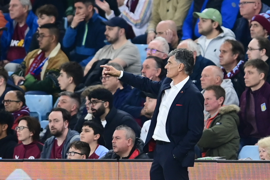 Χοσέ Λουίς Μεντιλίμπαρ: Ο «αντιστάρ» του Ολυμπιακού είναι ο μεγάλος του πρωταγωνιστής - Ο ταπεινός Βάσκος που βρήκε την «Ιθάκη» του στον Πειραιά