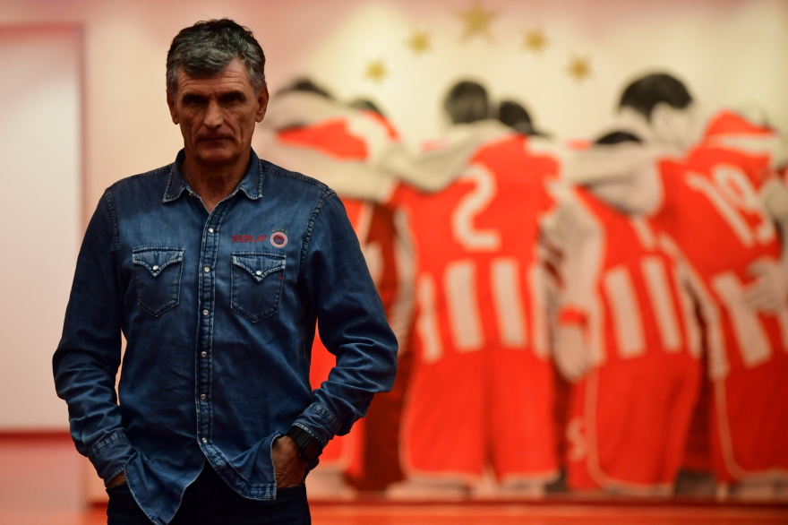 Χοσέ Λουίς Μεντιλίμπαρ: Ο «αντιστάρ» του Ολυμπιακού είναι ο μεγάλος του πρωταγωνιστής - Ο ταπεινός Βάσκος που βρήκε την «Ιθάκη» του στον Πειραιά