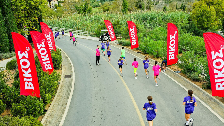 Ρέουμε μαζί: Το φυσικό μεταλλικό νερό Βίκος στο Navarino Challenge