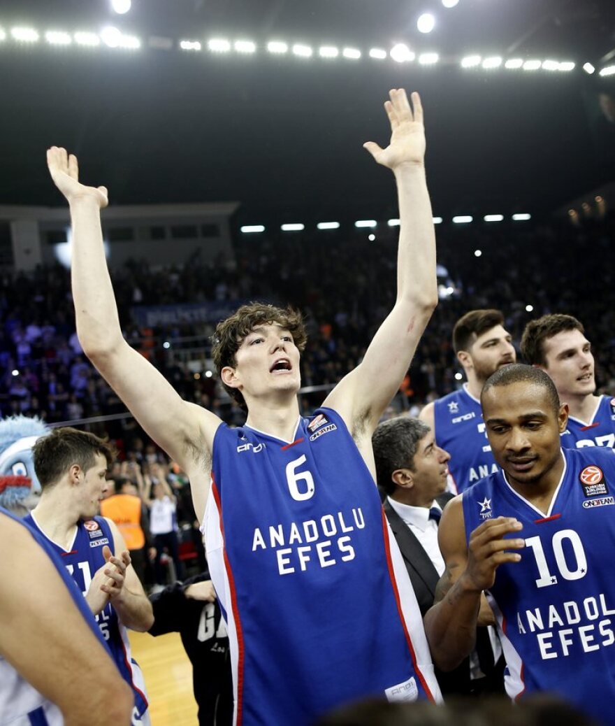 Τσέντι Όσμαν, ο «Τζεντάι» του Παναθηναϊκού: Η φιλία με τον Λεμπρόν Τζέιμς, η κατάρα των χαμένων βολών και η... εκτέλεση της πρώην του, Εφές