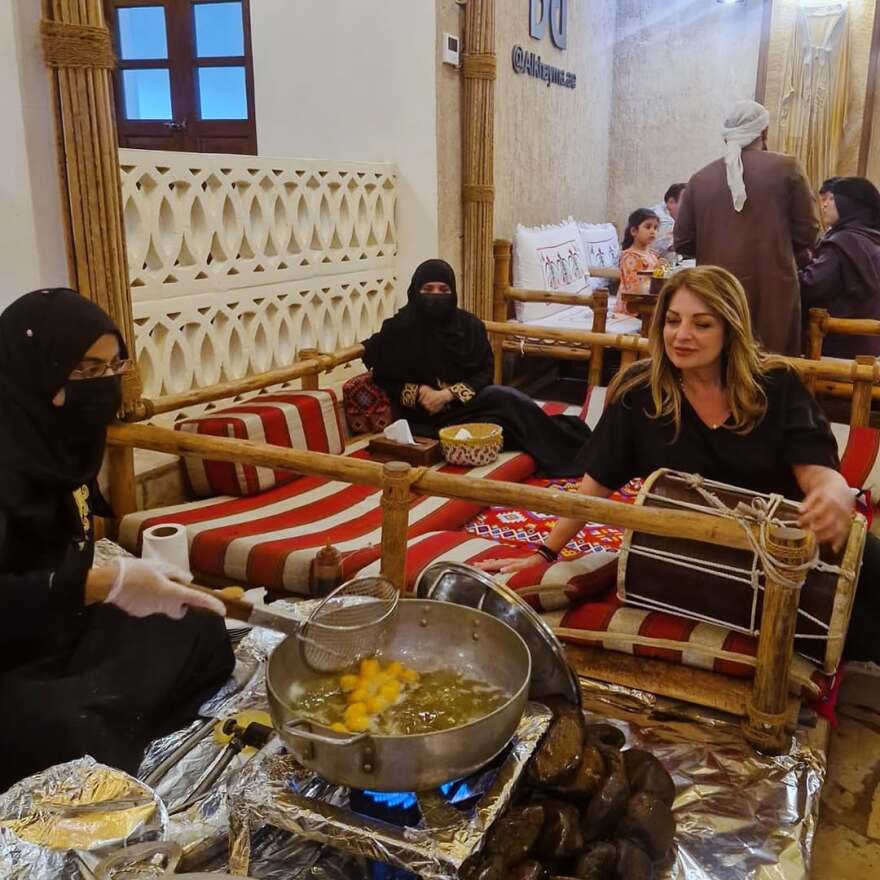 Η Άντζελα Γκερέκου πήγε στο Ντουμπάι και έκανε τατουάζ
