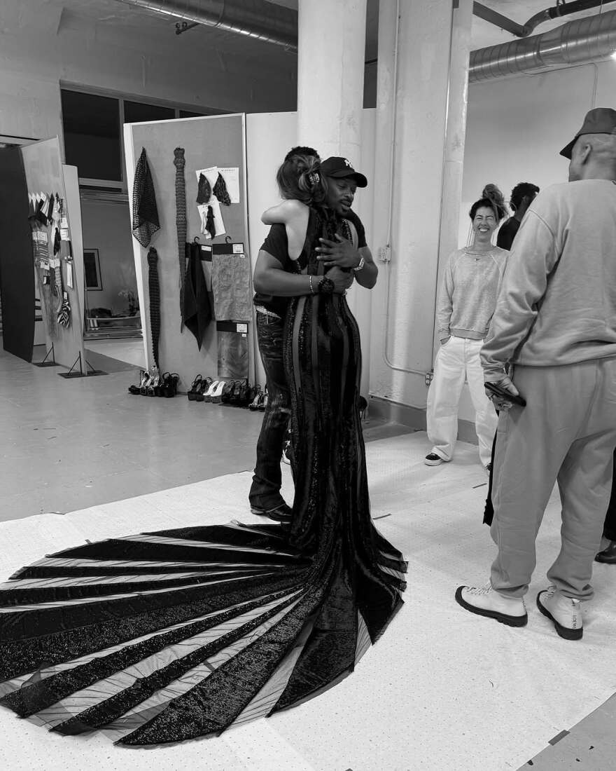 H Χάλι Μπέρι χαρακτήρισε ως «ποίημα» το τολμηρό φόρεμα που έβαλε στο Met Gala 2025