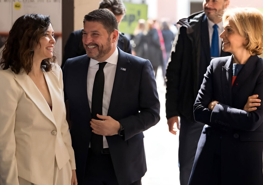 Συνάντηση Χαρδαλιά με τις περιφερειάρχες Παρισιού και Μαδρίτης για τη συνεργασία των ευρωπαϊκών Μητροπολιτικών Περιφερειών