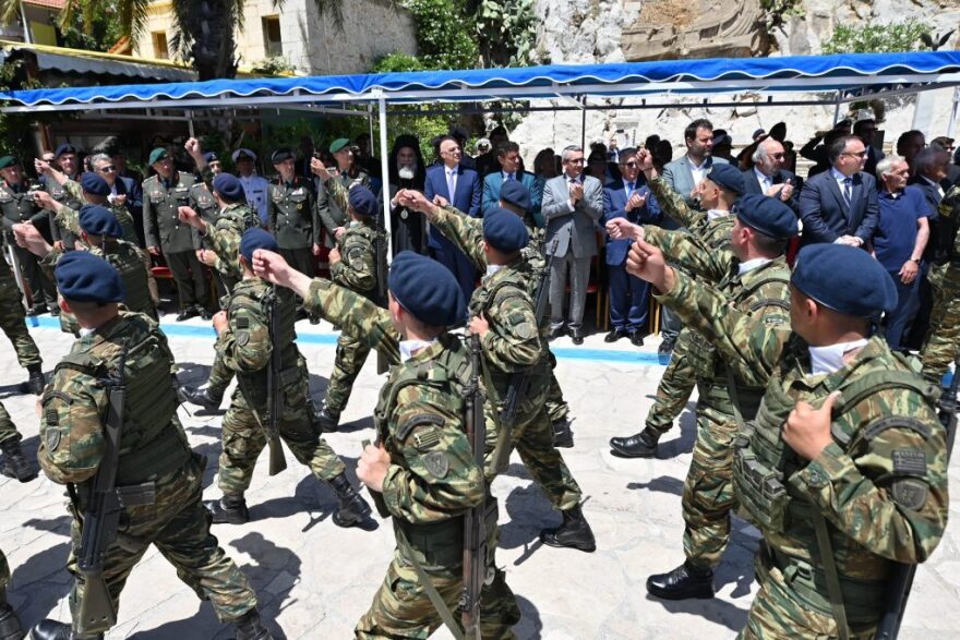 Δένδιας από Σύμη: Μη εθνικά δυνατό ή συνταγματικά επιτρεπτό η Ελλάδα να παραιτηθεί από κυριαρχικά της δικαιώματα