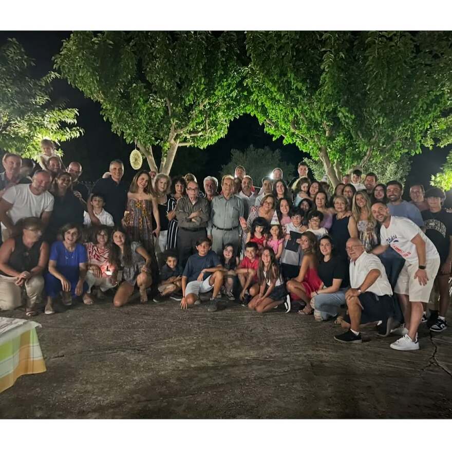 Καλομοίρα: Πένθος για την οικογένεια της τραγουδίστριας - Έφυγε από τη ζωή ο πεθερός της Καλομοίρα: Πένθος για την οικογένεια της τραγουδίστριας - Έφυγε από τη ζωή ο πεθερός της
