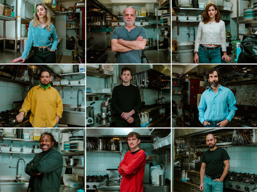 Ο Γιώργος Κουτλής σκηνοθετεί τον Μιχάλη Σαράντη στην «Κουζίνα» του Άρνολντ Γουέσκερ