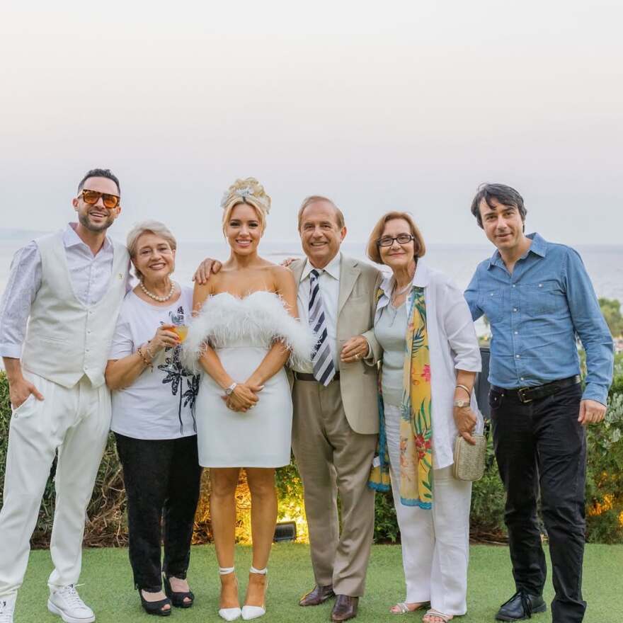 Καλομοίρα: Το μήνυμά της για τον θάνατο του πεθερού της -  «Είχε γίνει για μένα δεύτερος πατέρας»