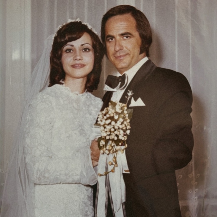 Καλομοίρα: Το μήνυμά της για τον θάνατο του πεθερού της -  «Είχε γίνει για μένα δεύτερος πατέρας»