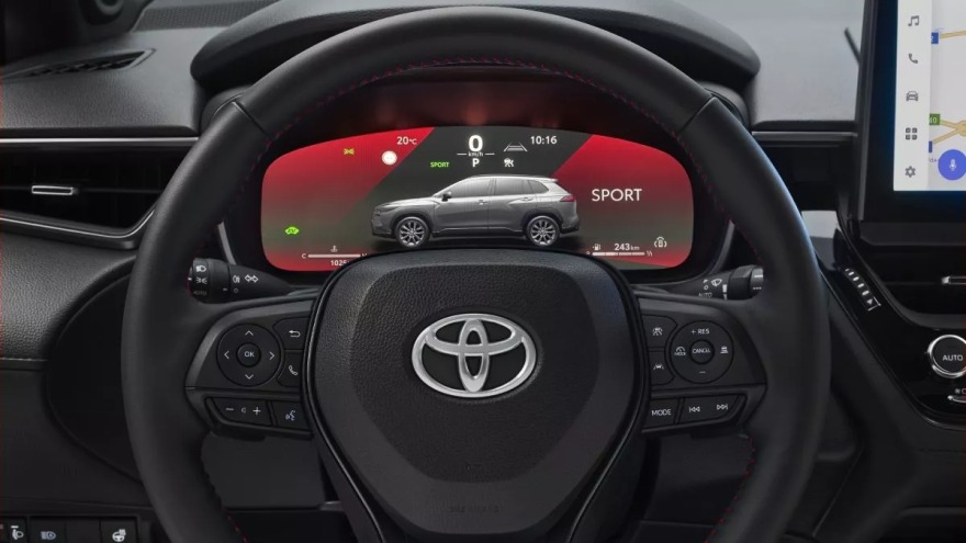 _111063203_toyota-corolla-cros__4_