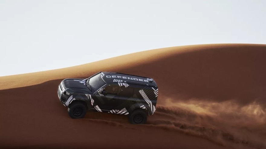 250508160452_land-rover-defender