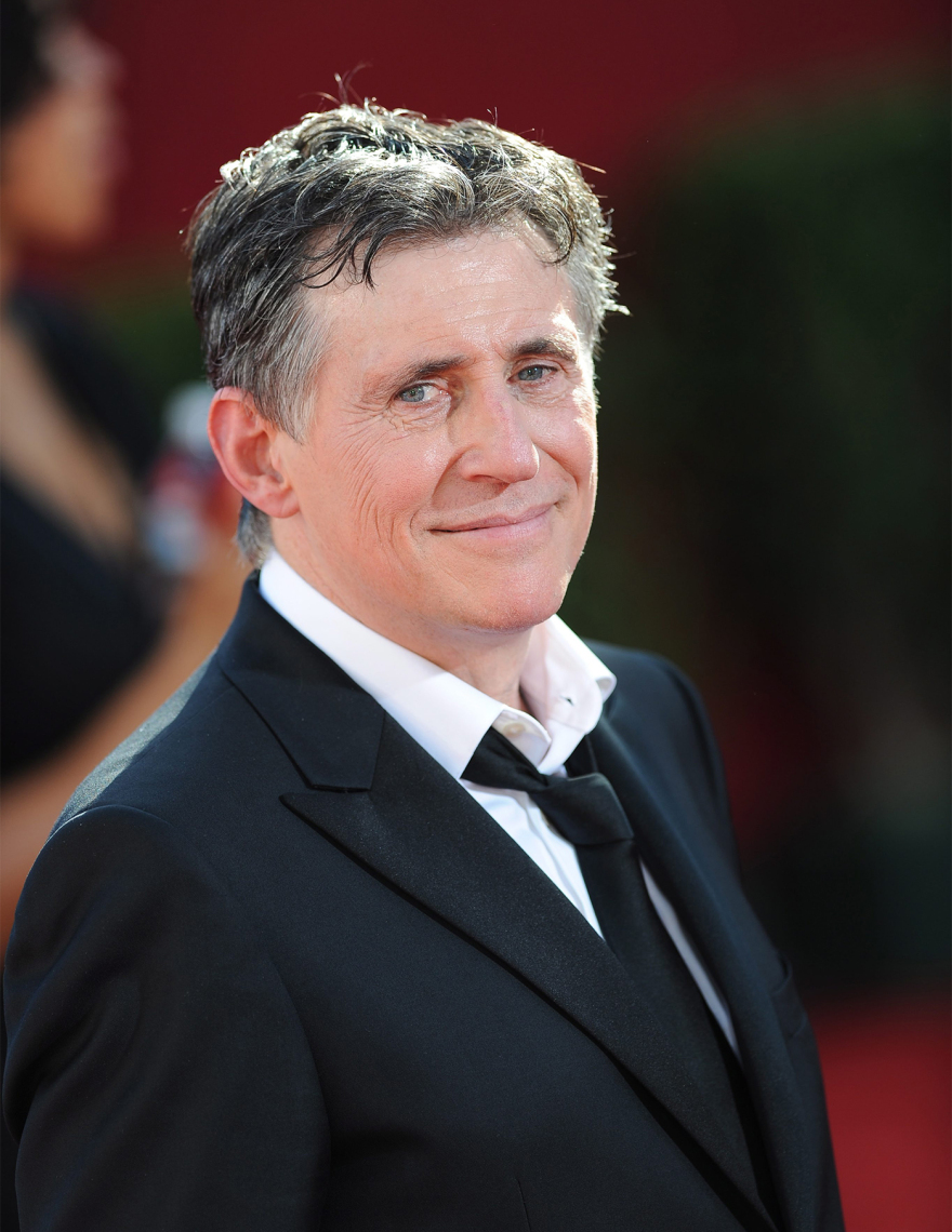 Γκάμπριελ Μπερν: Ο σπουδαίος Ιρλανδός ηθοποιός, η παιδική  κακοποίηση από ιερέα και τα νταηλίκια του Γουάινστιν 