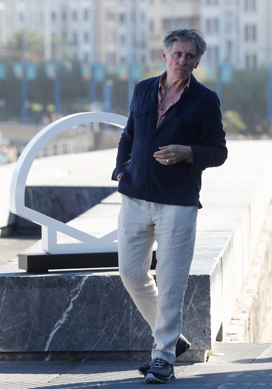 Γκάμπριελ Μπερν: Ο σπουδαίος Ιρλανδός ηθοποιός, η παιδική  κακοποίηση από ιερέα και τα νταηλίκια του Γουάινστιν 