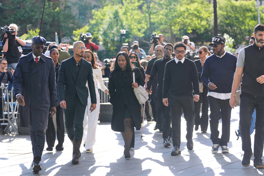 Diddy: Σύσσωμη η οικογένεια του ράπερ στη δίκη - Δείτε βίντεο και φωτογραφίες 