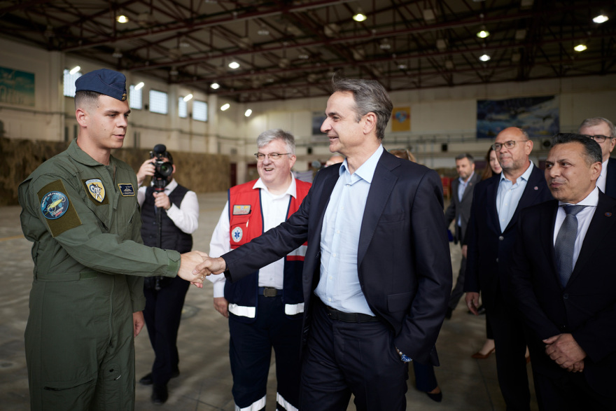 Μητσοτάκης για το νέο αεροσκάφος του ΕΚΑΒ: Στόχος μας οι ασφαλείς και γρήγορες αεροδιακομιδές σε μεγάλα νοσοκομεία