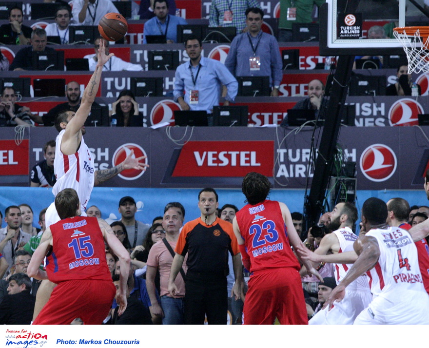 Το «πεταχτάρι» του Πρίντεζη που οδήγησε τον Ολυμπιακό στην κορυφή της Ευρώπης το 2012 - Δεκατρία χρόνια από τον τελικό στην Πόλη