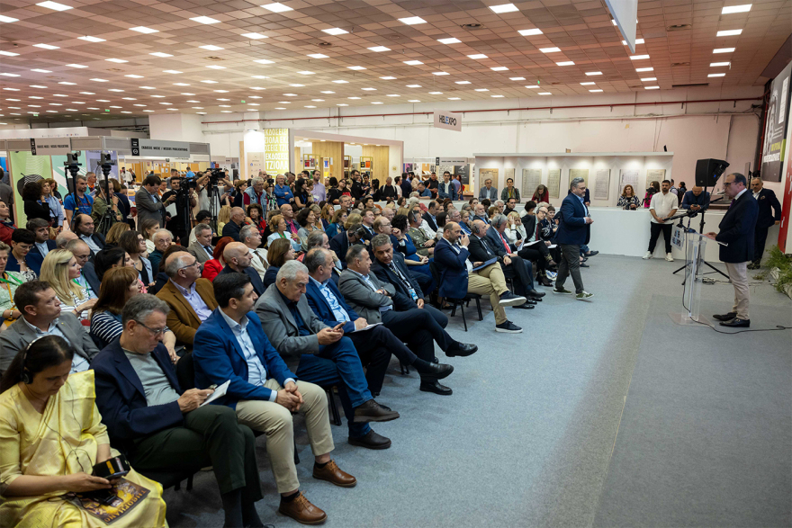 Όλα όσα έγιναν στην 21η Διεθνή Έκθεση Βιβλίου στη Θεσσαλονίκη: Βιβλία, ιταλικές γεύσεις και απρόοπτα 