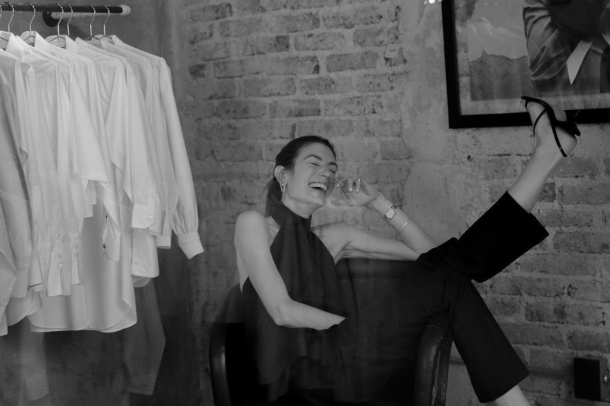 Olivia Villanti: Το νέο γυναικείο πουκάμισο
